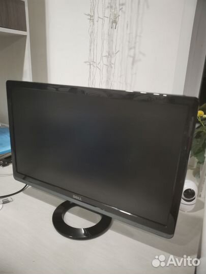Монитор Dell 23