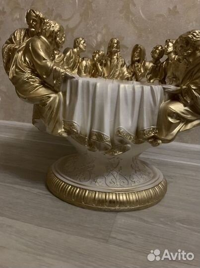 Статуэтки вазы