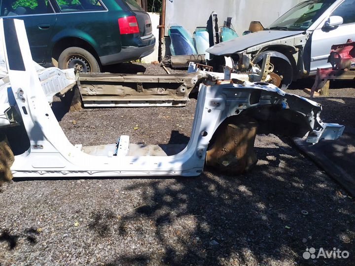 Лонжерон пер. прав. Toyota Corolla 2011 150к