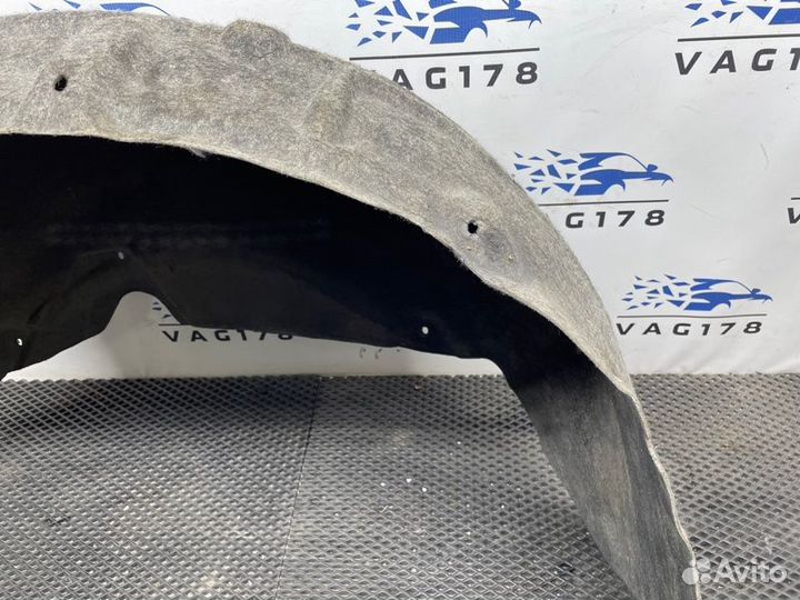 Подкрылок задний левый Audi Q7 4L