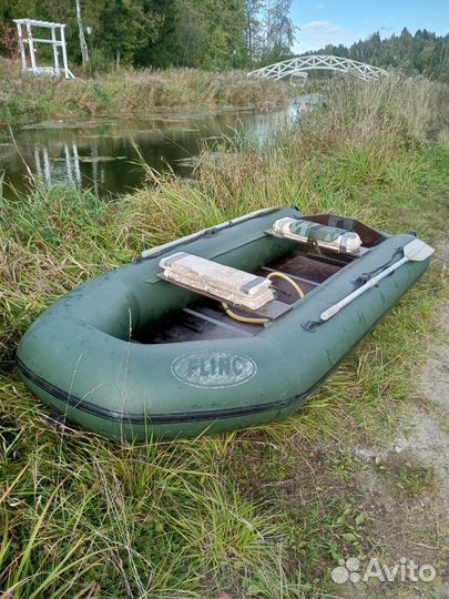 Продам лодку 320 пвх