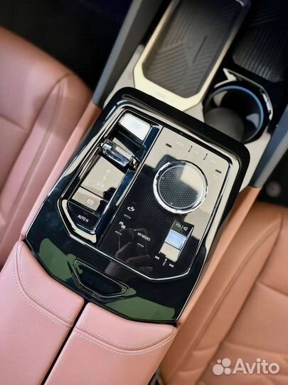 BMW i5 286 л.с. AT, 2024, 7 км