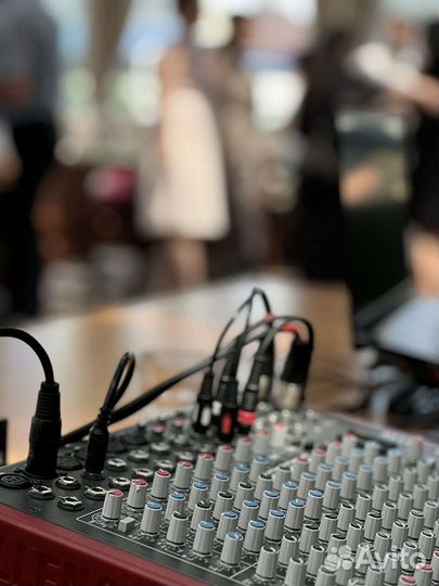 Диджей/звукорежиссер/ведущий