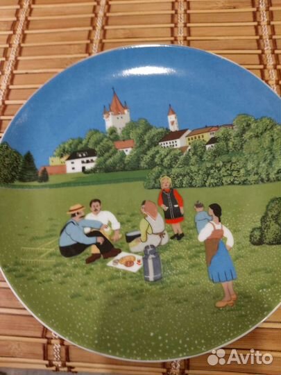 Настенная тарелка