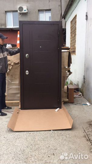 Стальные металлические двери SL