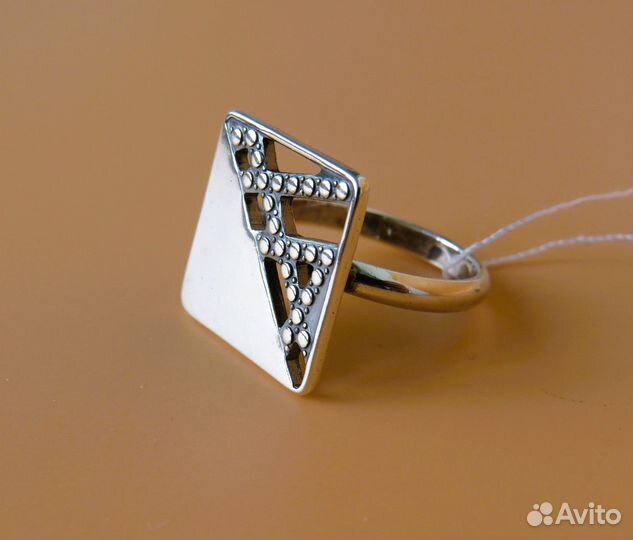 Серебряное кольцо Серебро 925 Новое с биркой