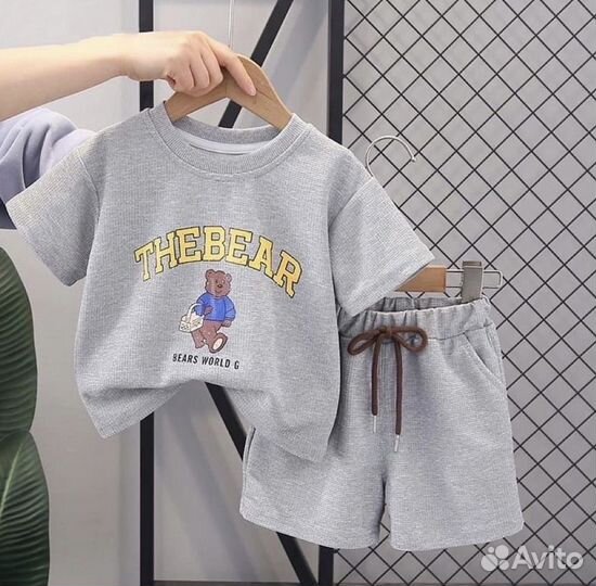 Футболка + шорты 110 размер, костюм 2-ка