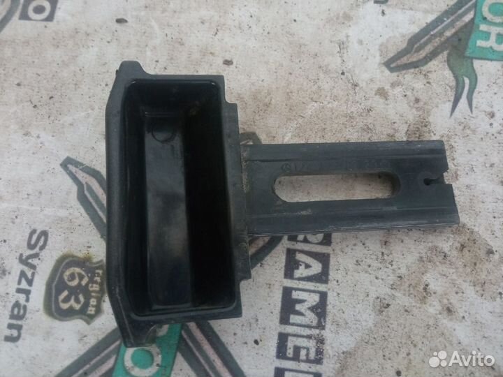 Кнопка ручного тормоза(ручника) Mercedes-Benz W124