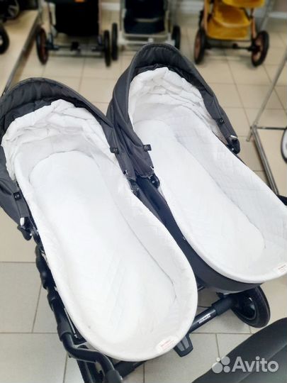 Детская коляска для двойни