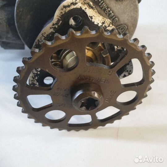 Насос вакуумный7516128BMW7 F01/F020Бензин