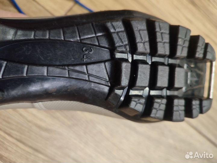 Лыжные ботинки