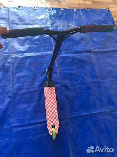 Трюковой самокат