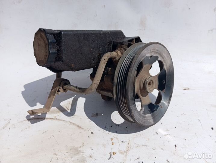 Насос гура Opel Vectra B X18XE 1.8