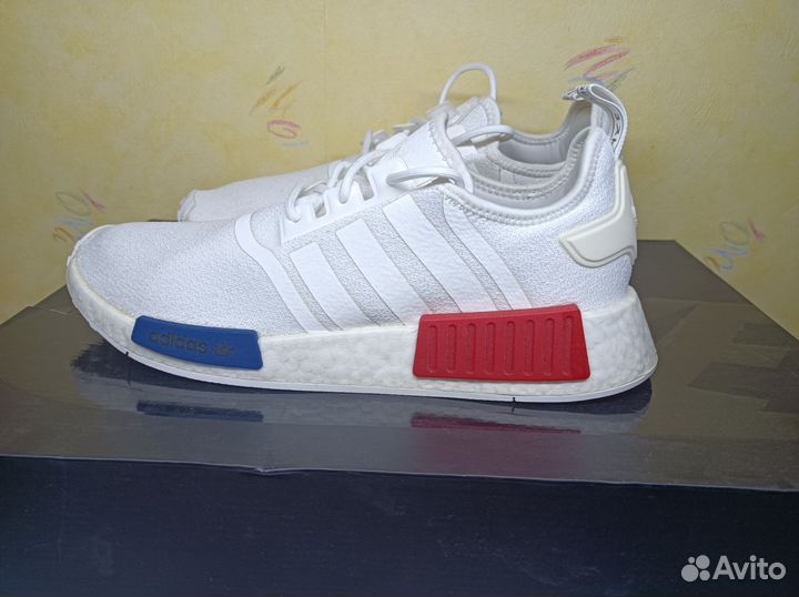 Кроссовки adidas nmd r1