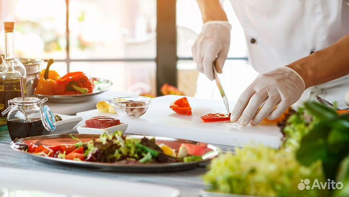 Повар горячего цеха