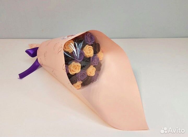 Розы из Бельгийского Шоколада - 19 шт в Букете