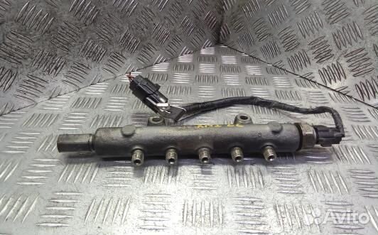 Топливная рампа дизельная mitsubishi pajero 4 (XNI