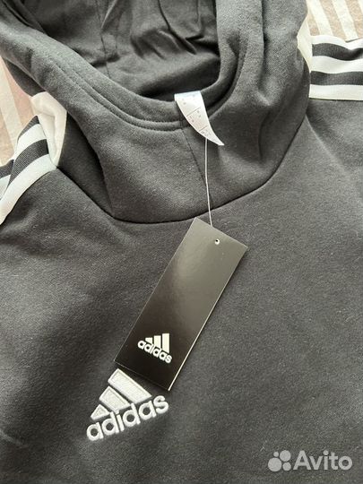 Спортивный костюм adidas