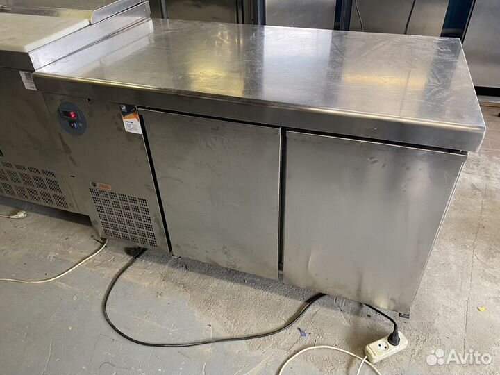 Стол холодильный