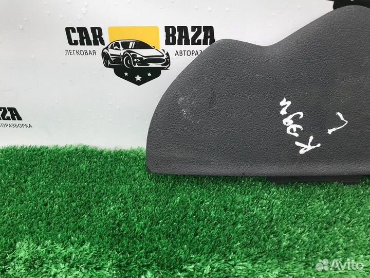 Накладка торпедо левая (L) Volkswagen Caddy