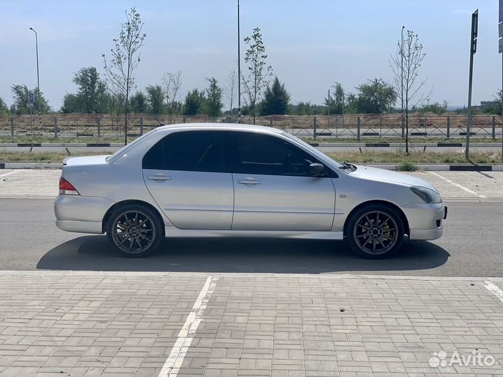 Mitsubishi Lancer 1.6 МТ, 2003, 323 000 км