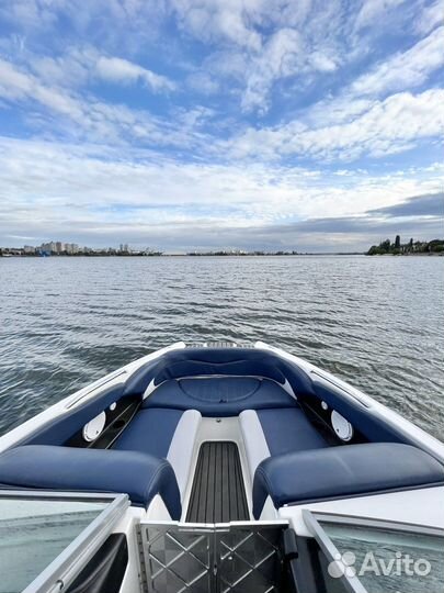 Катер Буксировщик Mastercraft X-Star