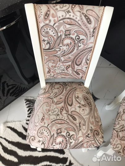 Стулья кухонные 2 шт б/у