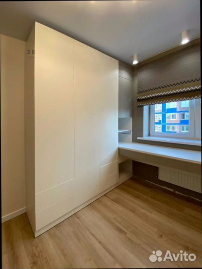 Шкаф с рабочим столом в спальню