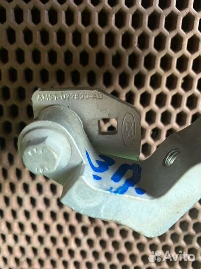 Петля двери задняя правая Ford Focus 3 3 iqdb 2013