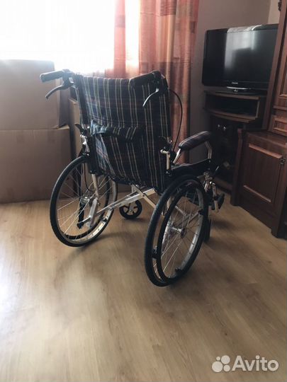 Коляска инвалидная складная Titan LY-710 Германия