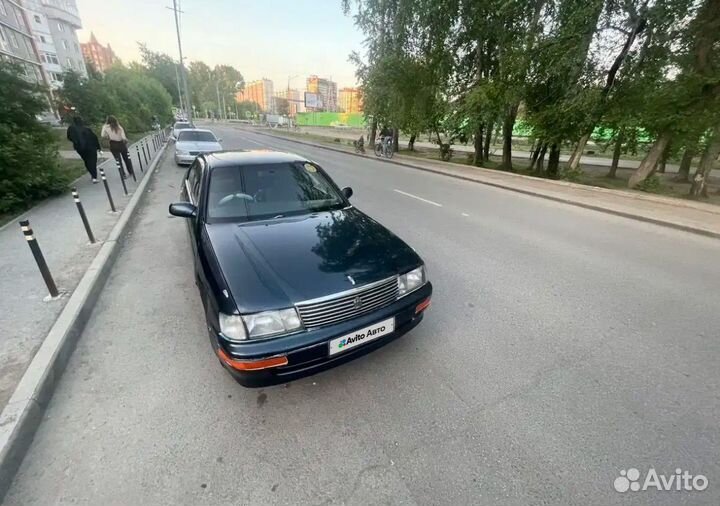 Toyota Crown 2.5 AT, 1992, 100 000 км