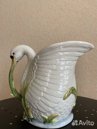 Ваза лебедь