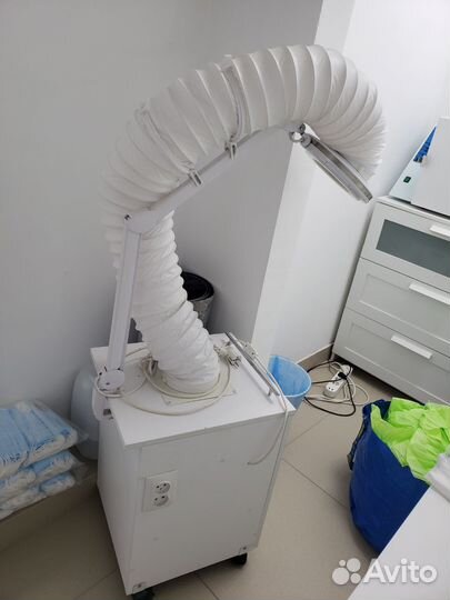 Вытяжка для педикюра Торнадель