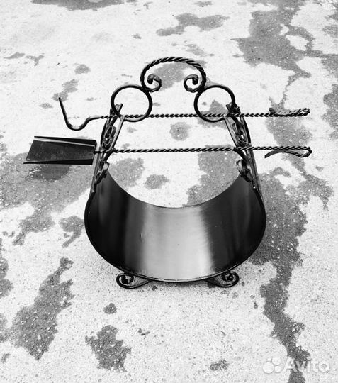 Дровница кованая