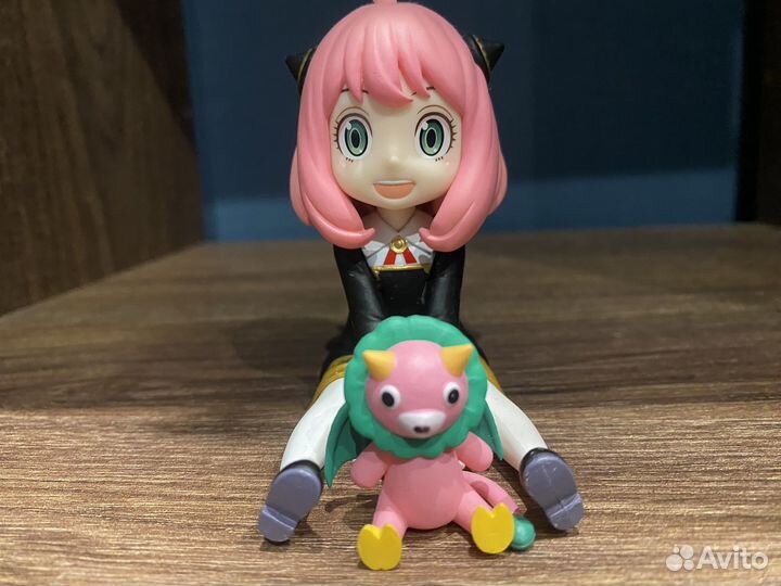 Аниме фигурка(семья шпиона) /чит.описание