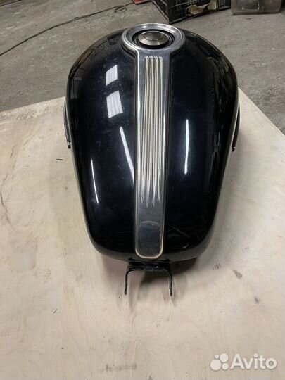 Бензобак Harley Davidson Sportster