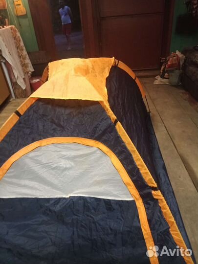 Палатка туристическая 2х местная бу