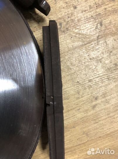 Тормозные диски + колодки передние Kia Rio