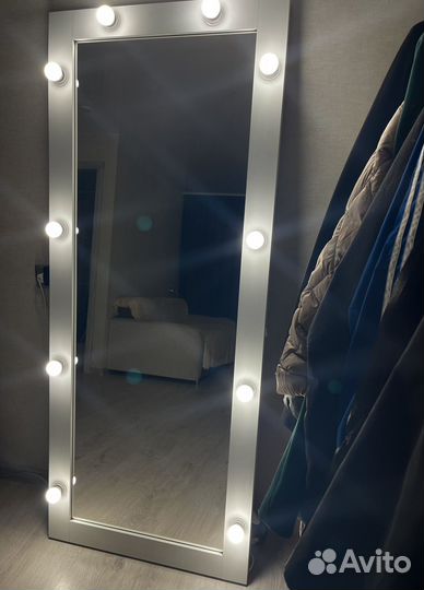 Зеркало напольное в полный рост с подсветкой