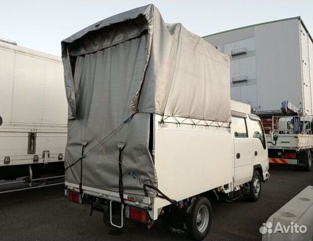 Бортовой грузовик Isuzu Elf, 2013