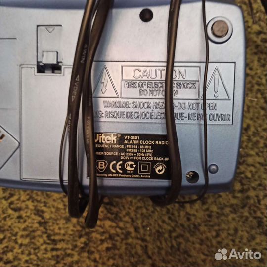 Радиочасы Vitek VT-3501