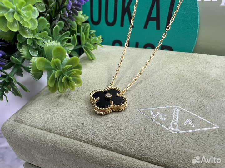 Van Cleef колье