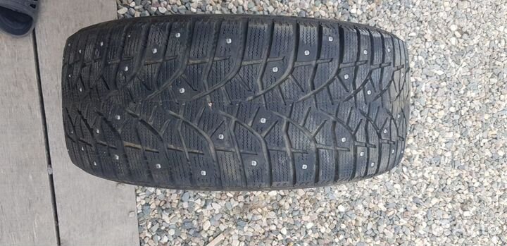 Bridgestone Blizzak Ice 225/40 R18 и 245/40 R18