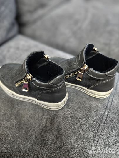 Ботинки демисезонные для девочки 25 размер