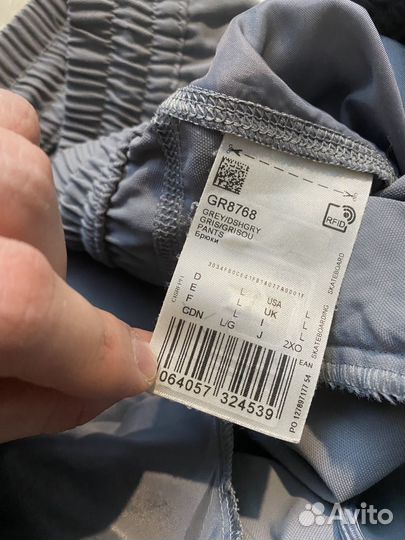 Спортивные штаны adidas