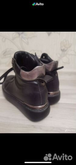 Ботинки демисезонные женские 37