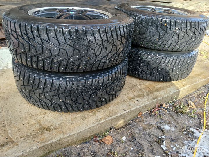 Зимние колеса 215/65/r16