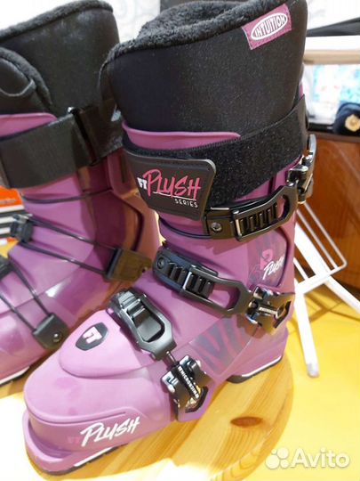 Горнолыжные ботинки