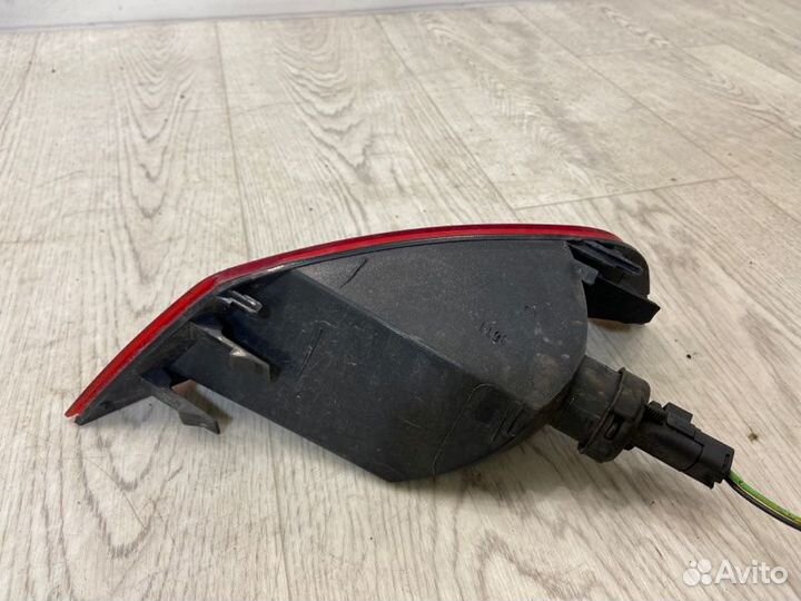 Фонарь противотуманный задний правый Ford Kuga DR