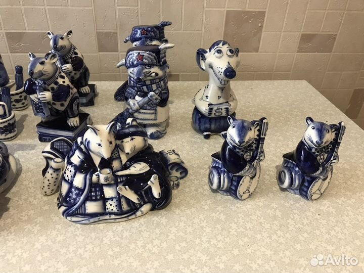 Символы года Гжель